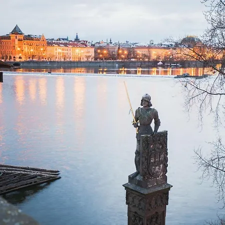 Andaz Prague, By Hyatt Szálloda 5*